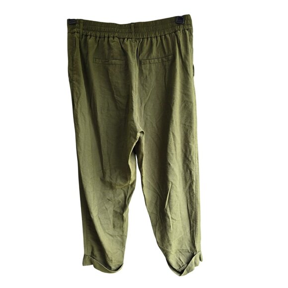 Casual Olive Green Cropped Pants With Elastic Waist & Back Faux Pockets - Size 1 - Picture 2 of 7